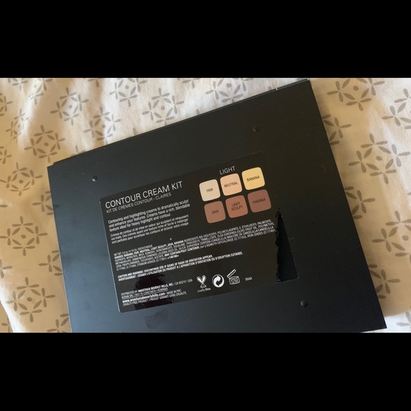 SOLD - Anastasia Beverly Hills cream contour kit - Picture 3 of 3
